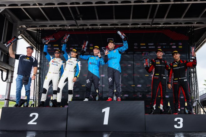 Dominant 1&ndash;2 Finish for Wright Motorsports in GT World Challenge America at COTA