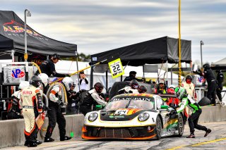 #24 Porsche 911 GT3 R (991) of Wolf Henzler and Marco Holzer 

Castrol Victoria Day SpeedFest Weekend, Clarington ON | Gavin Baker/SRO
