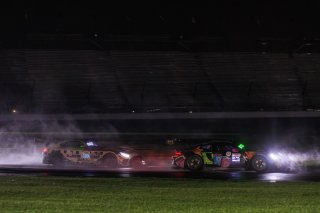 #32 Porsche 911 GT3 R (992) of Kyle Washington / Tom Sargent / Klaus Bachler, GMG Racing, Indy 8H, IGTC, Pro-Am, SRO America, Indianapolis Motor Speedway, Indianapolis, IN, Oct 16–19, 2025
 | Fabian Lagunas | www.lagunasphotography.com | For SRO Motorsports Group 2025
