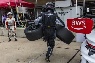 #88 Porsche 911 GT3-R (992) EVO of John Gilliland and Loek Hartog, Kellymoss, GT World Challenge America, Pro-Am, SRO America, Circuit of The Americas, Austin, TX, Apr 24 - 26, 2026
 | Fabian Lagunas | www.lagunasphotography.com | 2026