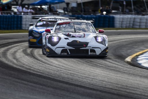 #88 Porsche 911 GT3-R (992) EVO of John Gilliland and Loek Hartog, Kellymoss, GT World Challenge America, Pro-Am, SRO America, Sebring International Raceway, Sebring, FL, May 7 - 10, 2026
 | Fabian Lagunas | www.lagunasphotography.com | 2026