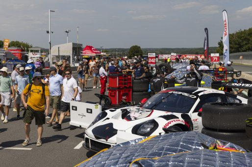 Gridwalk, #88 Porsche 911 GT3-R (992) EVO of John Gilliland and Loek Hartog, Kellymoss, GT World Challenge America, Pro-Am, SRO America, Road America, Elkhart Lake, WI, Aug 27 - 30, 2026
 | Fabian Lagunas | www.lagunasphotography.com | 2026