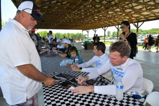 autograph session \a#6\ of \a#4\ \a#5\ 

VIRginia International Raceway, Alton VA | Gavin Baker/SRO
