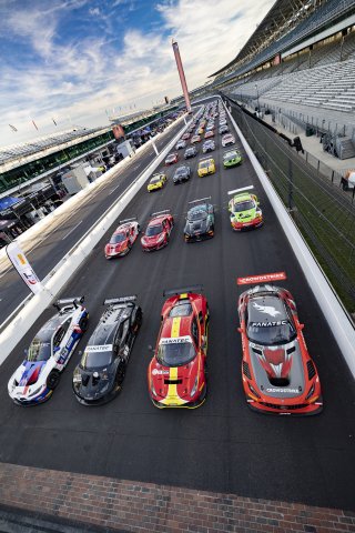 Full Field Photo, Indy 8 Hours, Intercontinental GT Challenge, Indianapolis Motor Speedway, Indianapolis, Indiana, Oct 2022.
 | SRO Motorsports Group