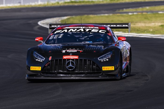 Race 1 Grid Report: DXDT Racing Starts on Pole Position for the First Race of the Season!