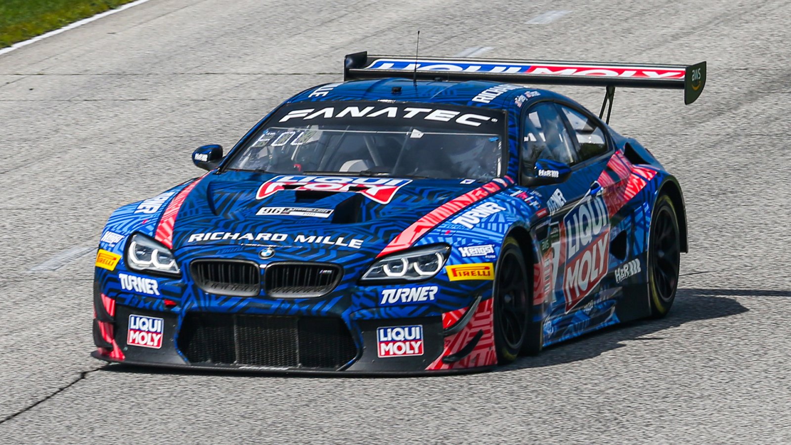 Dinan/Foley, BMW Take First Win of the Season at Second Road America Competition